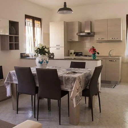 Casa 2 Apartment *